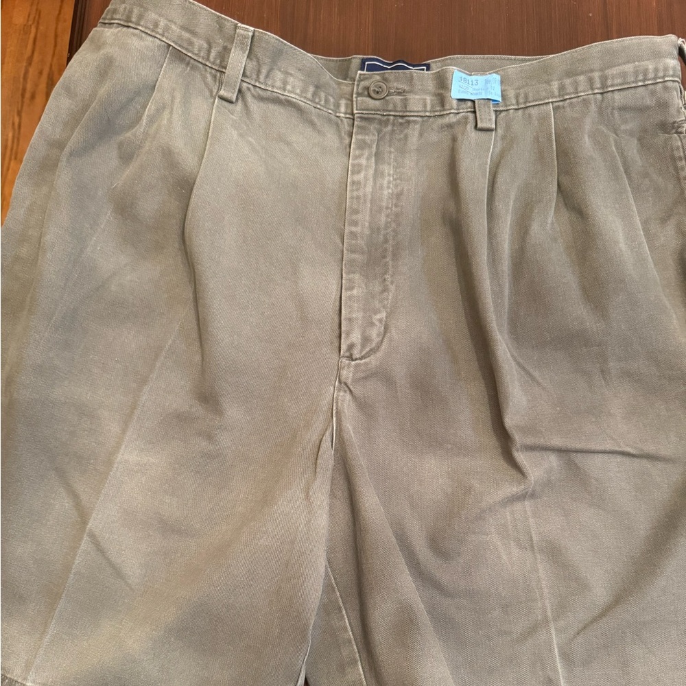 Men's olive green shorts